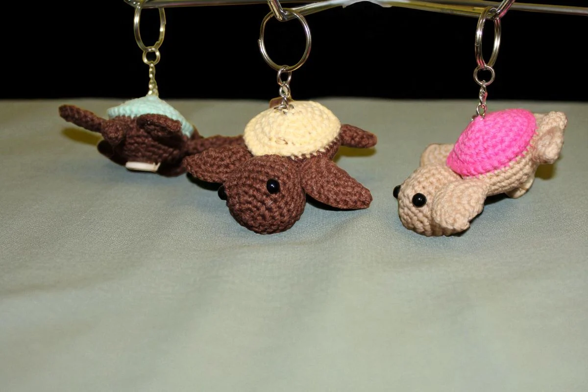 Szydełkowy Breloczek Żółwik – ręcznie robione amigurumi - obrazek 2