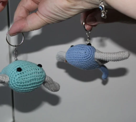 🌊🐟 Szydełkowa Płaszczka – breloczek handmade pełen morskiego uroku