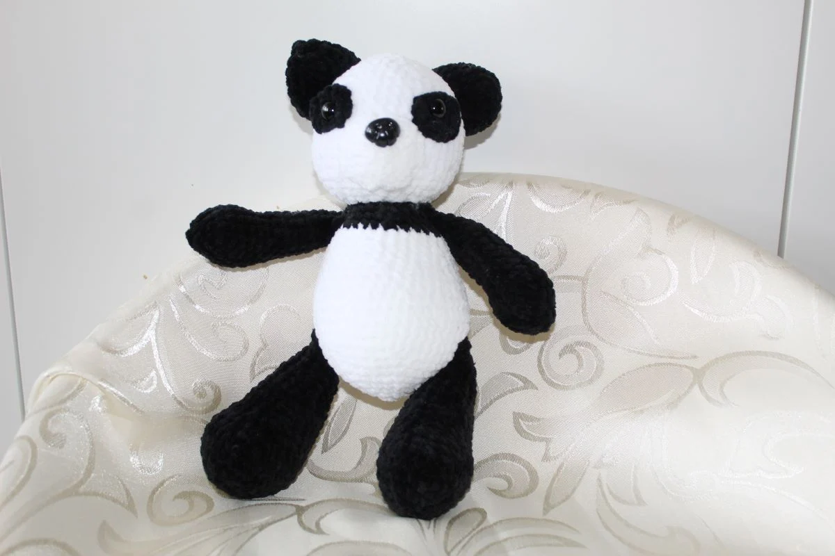 Panda na szydełku - obrazek 10