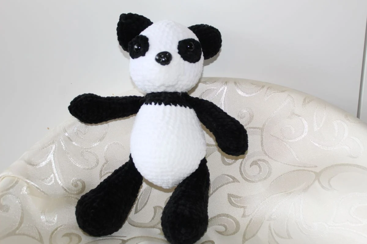 Panda na szydełku - obrazek 7