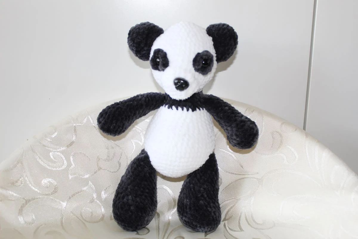 Panda na szydełku - obrazek 3