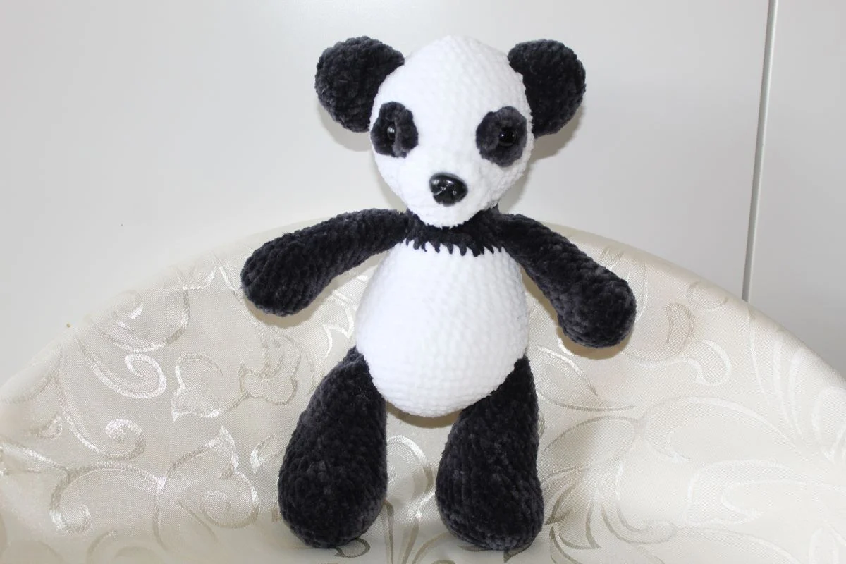 Panda na szydełku - obrazek 2